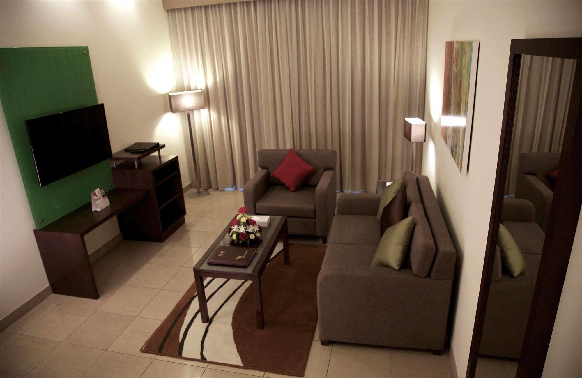 דובאי Xclusive Hotel Apartments מראה חיצוני תמונה