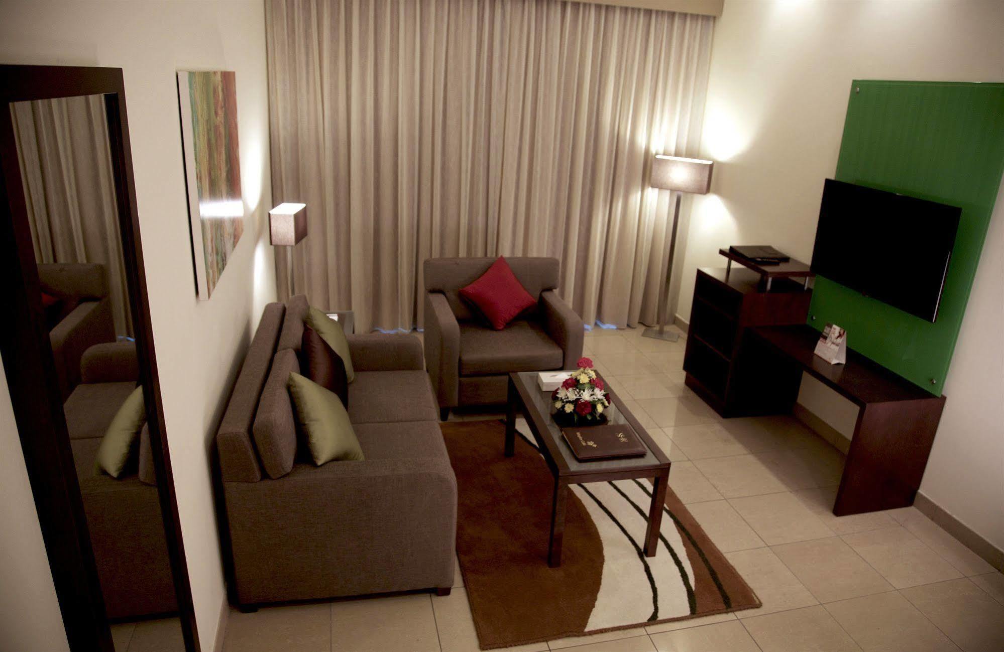 דובאי Xclusive Hotel Apartments מראה חיצוני תמונה